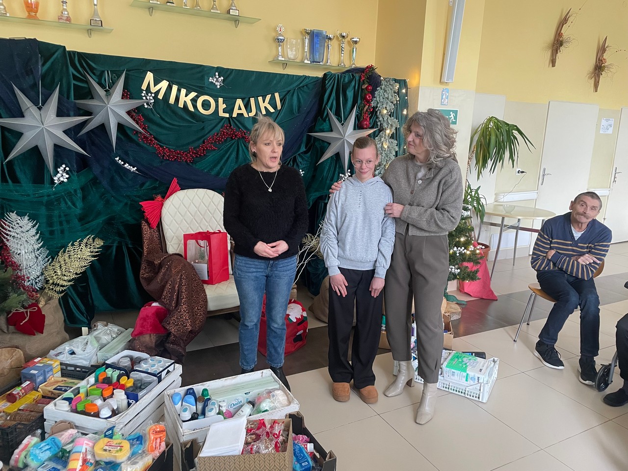 Mikołajkowa radość w DPS-ie w Brzozowie